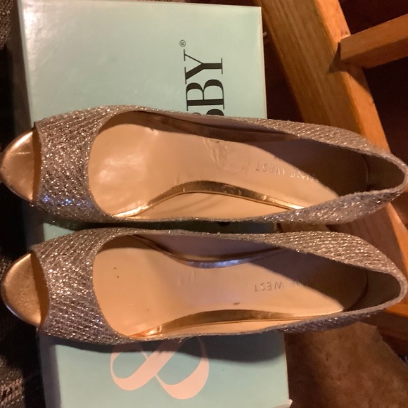 *3 for $20* Nine West Peep toe dress shoes sz 6.5 - Picture 2 of 7